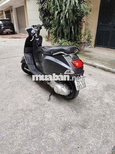 Piaggio Vespa Đen Xe tay ga