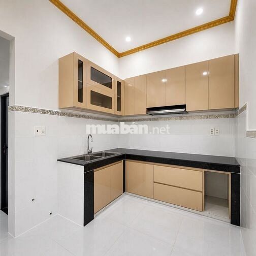 Nhà hẻm oto, pháp lý rõ, sang tên nhanh cho khách mua ở thật