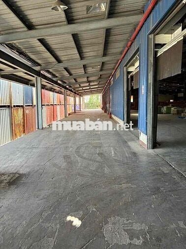 Ch thuê kho 2000m2 ngay MT QL1A xe cont ra vào tận nơi P Linh Xuân