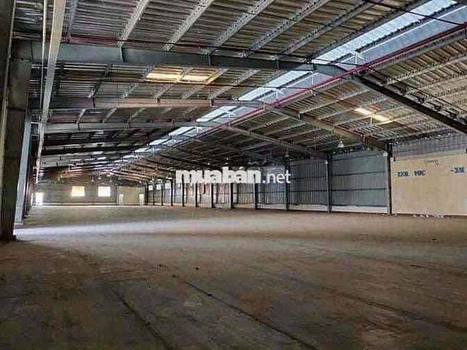 Ch thuê kho 2000m2 ngay MT QL1A xe cont ra vào tận nơi P Linh Xuân