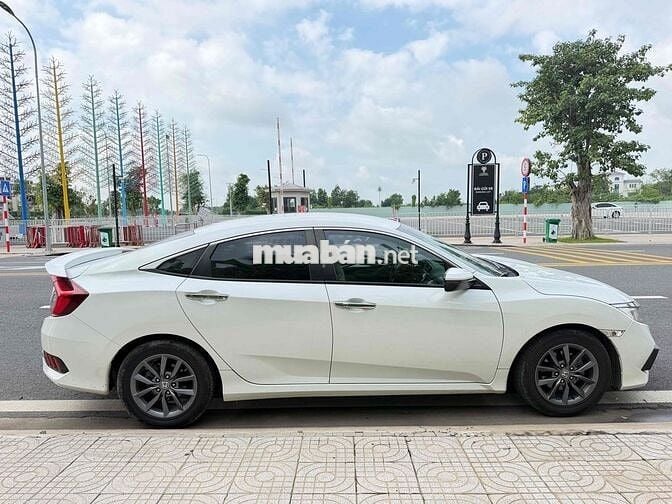 Honda Civic 2019 Số tự động Trắng 100000 km