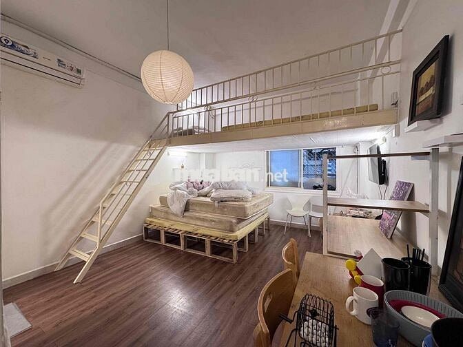 Cho Thuê Căn Gác 25m2_Chung Cư Cũ_Ngay Hàm Nghi_Thang Máy_Bảo Vệ 24/7