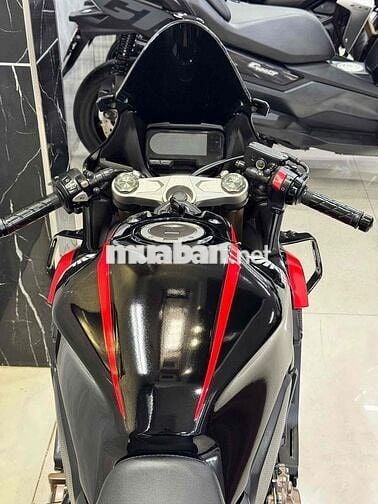 Honda CBR650R Đen, Đỏ 4 xy-lanh