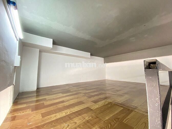 Duplex cửa sổ Trời ngay ngã 5 chuồng chó giá rẻ