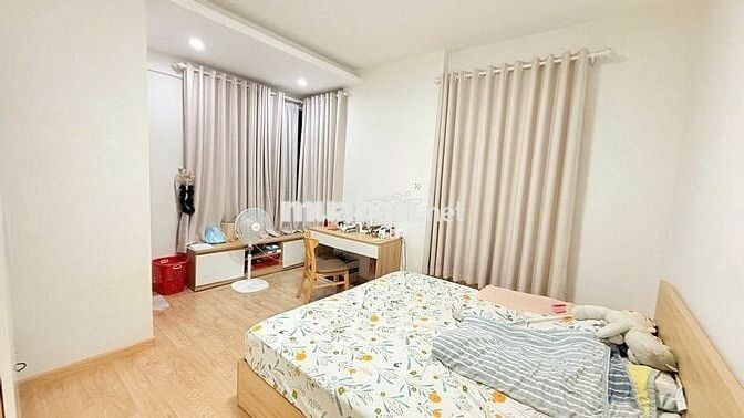 Bán căn hộ tầng 7 CC Era Town Đức Khải, Nguyễn Lương Bằng, Q7, TP. HCM