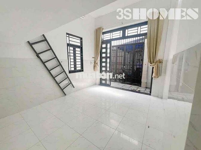 Kiot rộng 40m2 - hẻm nhỏ - phù hợp gia đình sinh sống