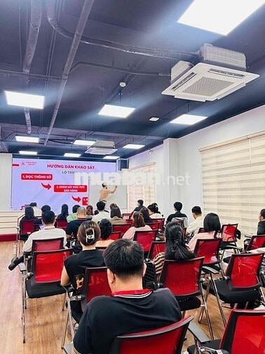 Chuyên viên môi giới BĐS