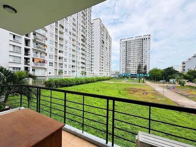 3 Tầng sân vườn 100m2 ngang 6.8m HXH Trương Công Định P14 Tân Bình