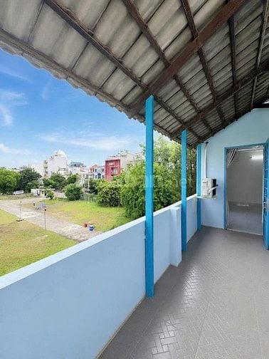 3 Tầng sân vườn 100m2 ngang 6.8m HXH Trương Công Định P14 Tân Bình