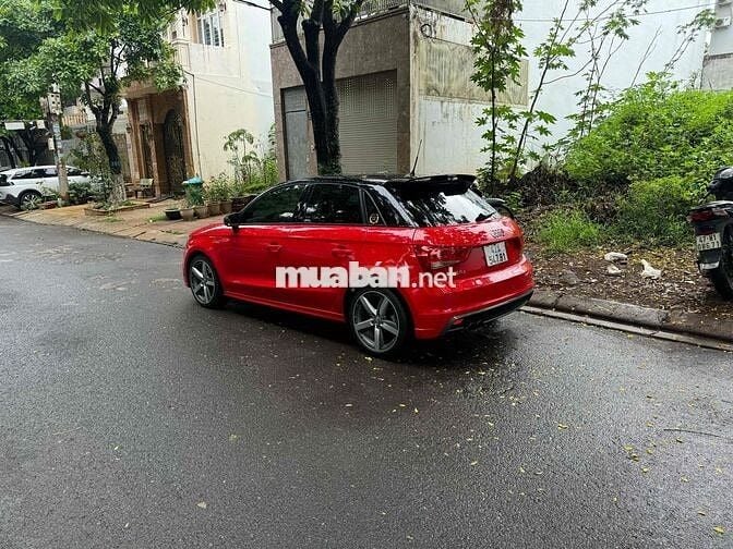 Audi A1 SPORTBACK - S-Line 2012 Đỏ Đen