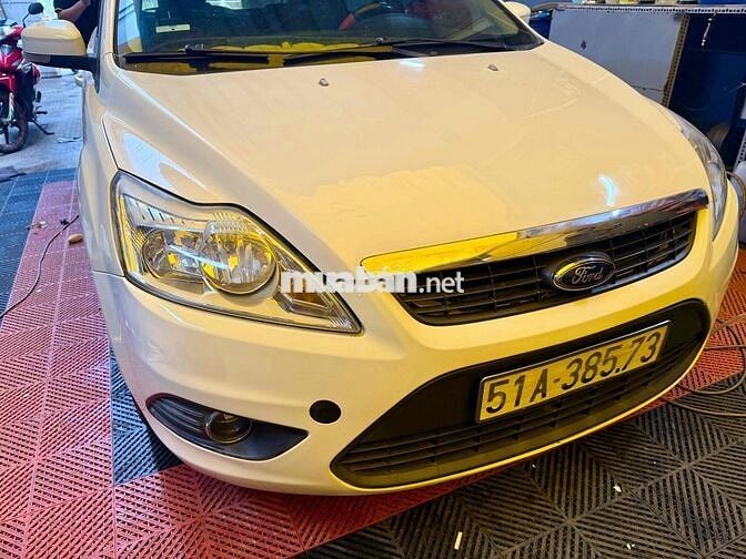 Ford Focus 2012 Trắng