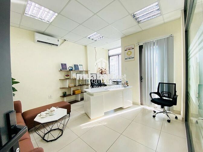TÒA NHÀ VĂN PHÒNG GIÁP QUẬN 1 - 8X20 - HẦM 6 TẦNG - 130 TRIỆU
