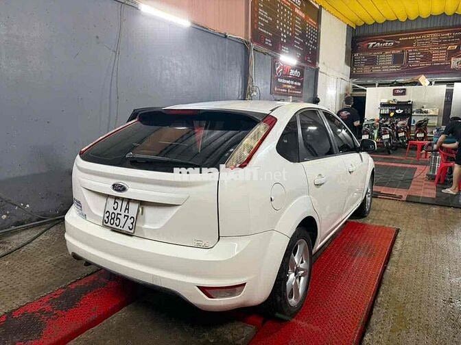 Ford Focus 2012 Trắng