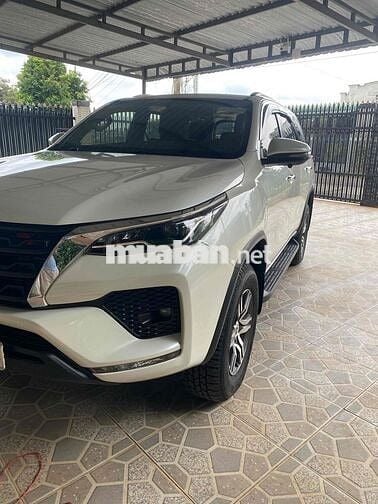 Toyota Fortuner 2020 Tự động Dầu 115.000 km Trắng