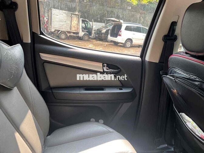 Chevrolet Colorado 2017 2.8 AT bản full Đỏ