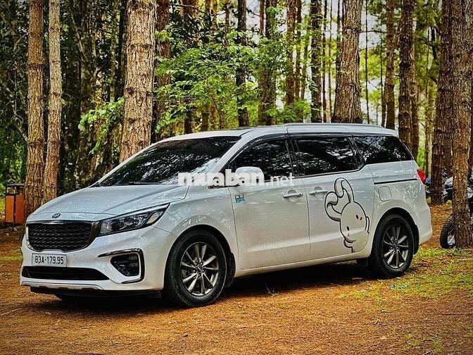Kia Sedona Platinum 2018 Trắng