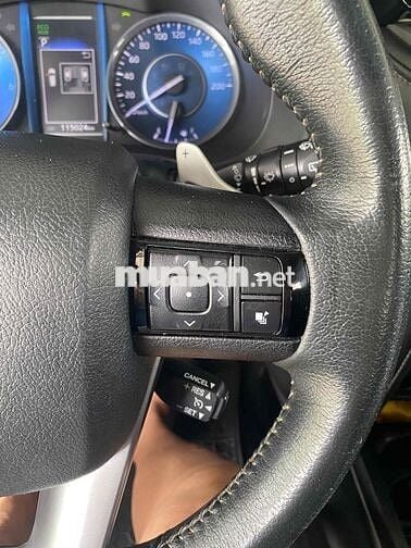 Toyota Fortuner 2020 Tự động Dầu 115.000 km Trắng