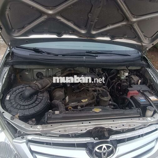 Toyota Innova G 2011 Số sàn Bạc