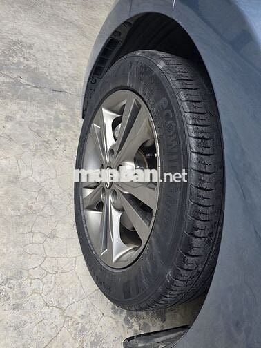 Hyundai Elantra 2016 1.6 AT GLS Xanh 13 vạn km