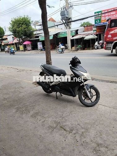Honda Air Blade Đen Thể Thao Xăng