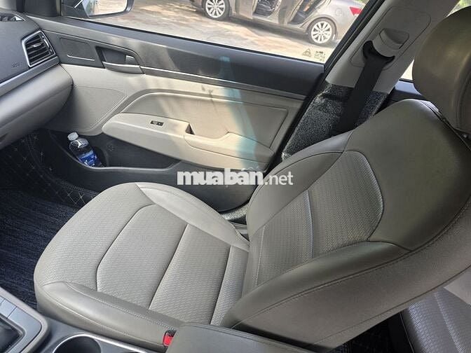 Hyundai Elantra 2016 1.6 AT GLS Xanh 13 vạn km