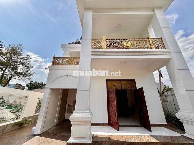 Cho Thuê Biệt Thự Bình Tân sẵn máy lạnh 12x20