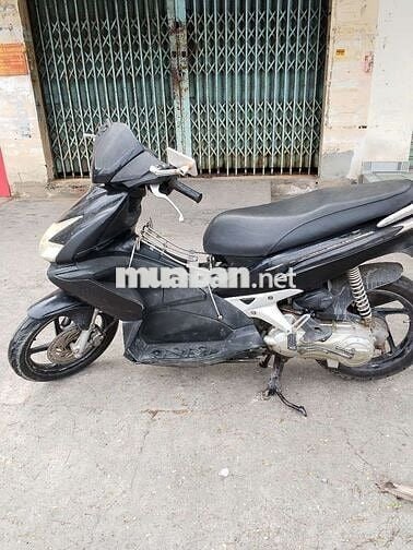Honda Air Blade Đen Thể Thao Xăng