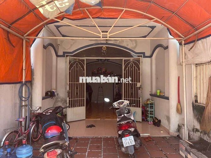 Nhà sau can mt quoc lô 1a ph tân thoi hiệp qu12..dt sổ 100m thổ cư    