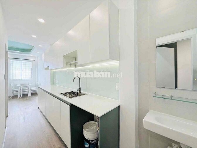CHUNG CƯ LẠC LONG QUÂN Q11, 50M2, 2PN, FULL NỘI THẤT, SỔ RIÊNG, 2.3 TỈ