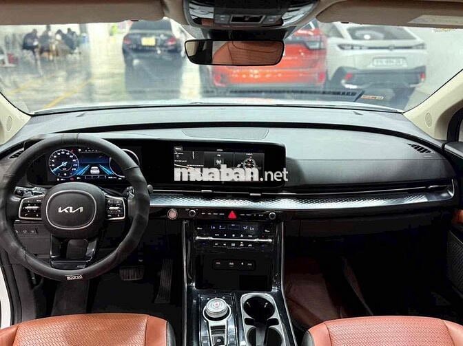 KIA Carnival Signature Dầu 2022 giảm xả