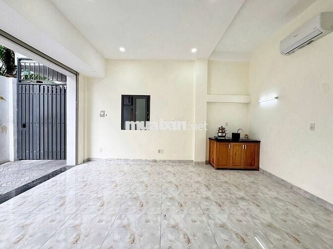Mặt bằng kinh doanh đường Trường Chinh gần chợ Hoàng Hoa Thám