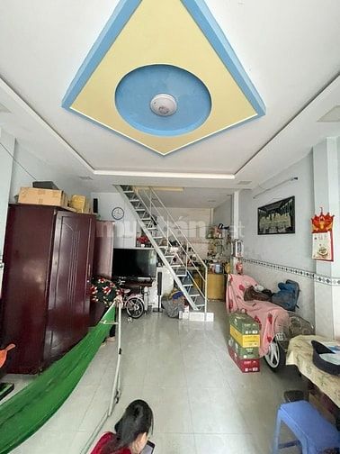 Bán nhà Miếu Gò Xoài BTân, 36m2, 2 tầng, hẻm xe hơi đỗ cửa, chỉ 2 x tý