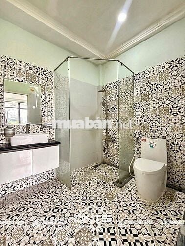 Căn hộ studio 35m2 balcony view bờ kè gần cầu Kiệu, chợ Tân Định