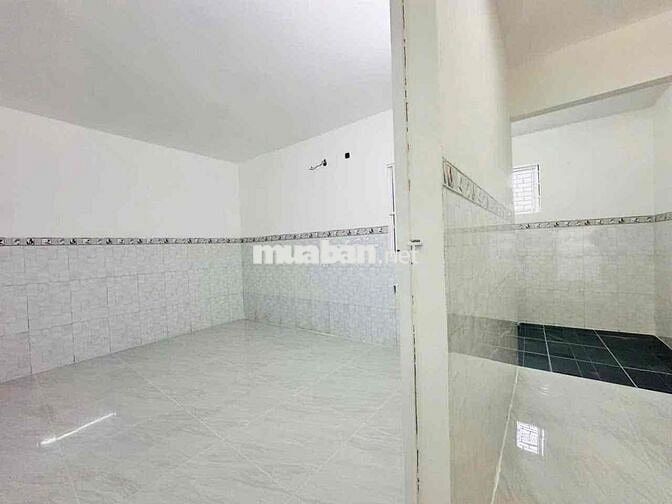 Nhà Phú Hoà trệt lửng đường 4m 5x18 full thổ cư gần trường cấp 1.2.3