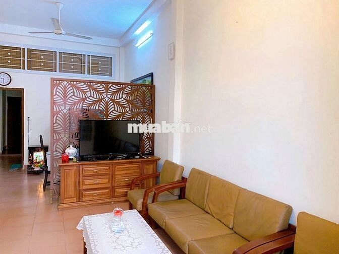 Bán nhà gần Phố đi bộ Nguyễn Huệ Quận 1