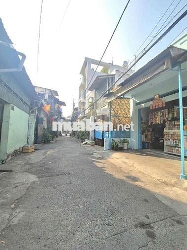 NHÀ HẺM XE HƠI TÔ HIỆU : 4X13.3M Hướng Tây Nam Đc: 50/19a Tô Hiệu