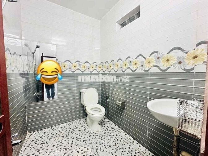 Nhà Phú Hoà trệt lửng đường 4m 5x18 full thổ cư gần trường cấp 1.2.3