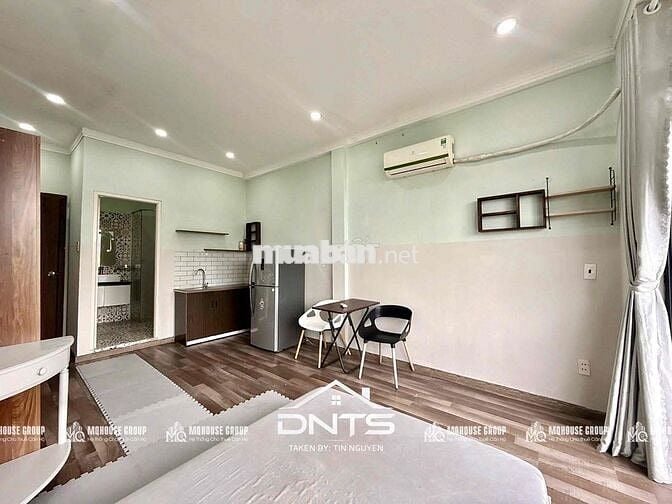 Căn hộ studio 35m2 balcony view bờ kè gần cầu Kiệu, chợ Tân Định