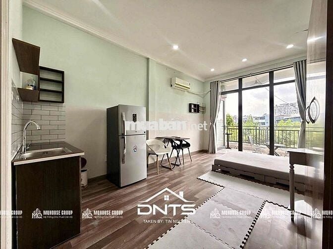 Căn hộ studio 35m2 balcony view bờ kè gần cầu Kiệu, chợ Tân Định