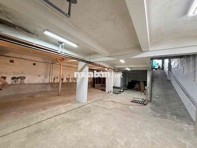Cho Thuê Nhà Mặt Tiền Lê Hồng Phong Nha Trang Ngang 14m Diện tích 370m