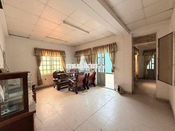 Cho Thuê Nhà Mặt Tiền Lê Hồng Phong Nha Trang Ngang 14m Diện tích 370m