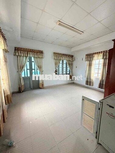 Cho Thuê Nhà Mặt Tiền Lê Hồng Phong Nha Trang Ngang 14m Diện tích 370m