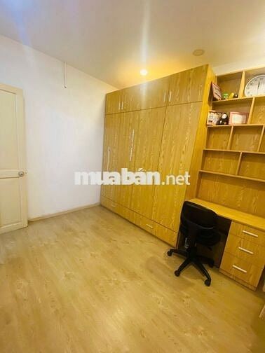 Căn hộ chung cư Ngô Tất Tố, nội thất đẹp, mua ở hoặc cho thuê
