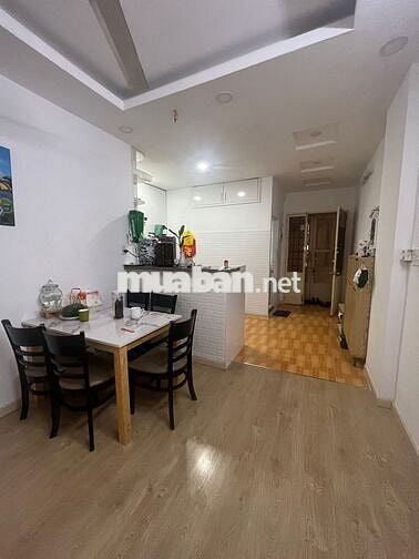 Căn hộ chung cư Ngô Tất Tố, nội thất đẹp, mua ở hoặc cho thuê