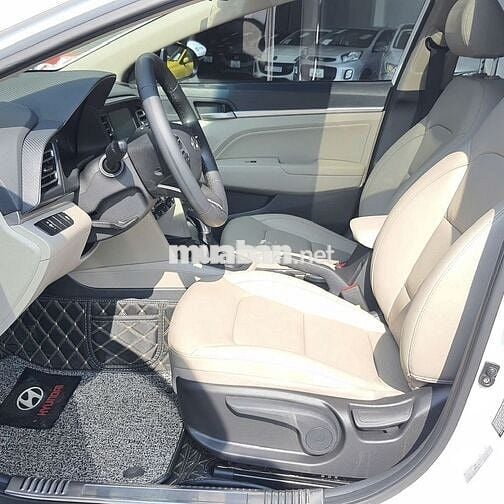 Hyundai Elantra 1.6AT Trắng 2021 27.000km