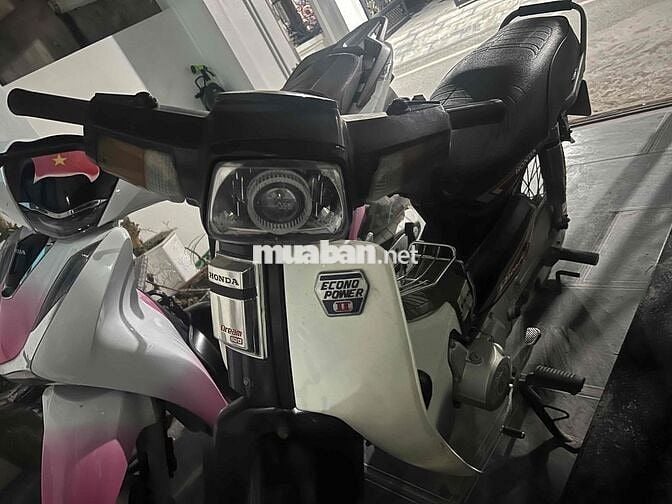 Honda Dream Trắng Tàu