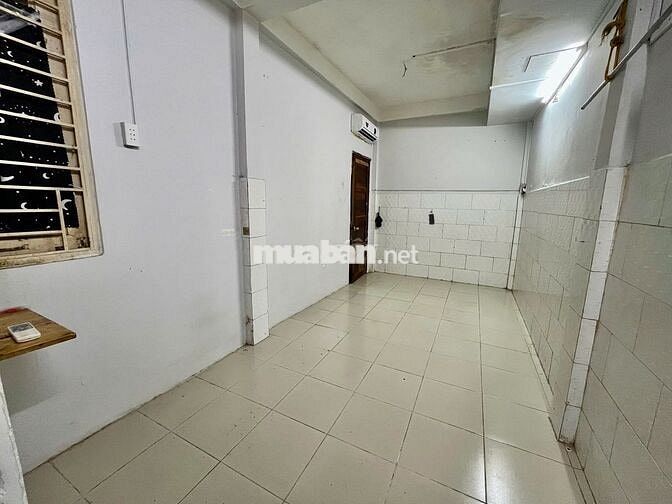Giá 3tr Đường Bà Hạt Quận 10 - Giao Nguyễn Tri Phương gần UEH
