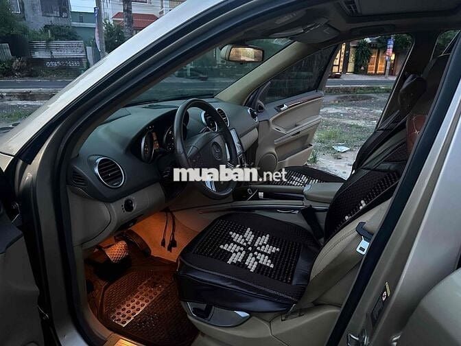 Mercedes-Benz ML350 Vàng cát 5 chỗ