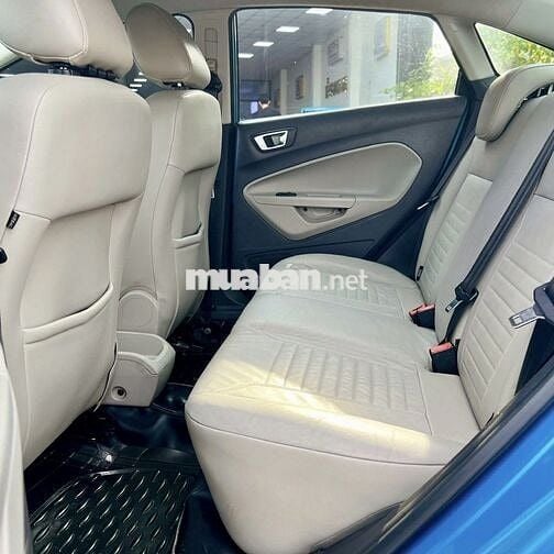 Ford Fiesta Titanium 1.5 AT 2016 Xanh