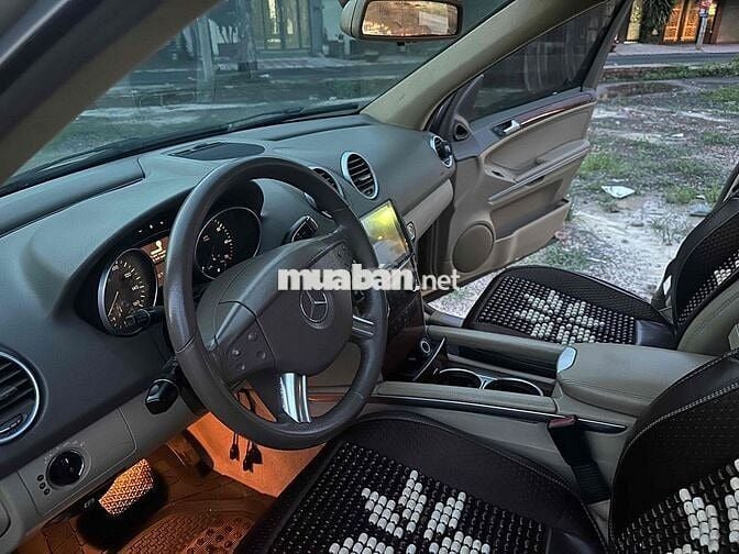 Mercedes-Benz ML350 Vàng cát 5 chỗ